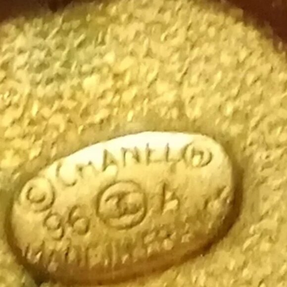 Chanel Vintage Interlocking Clip-On Earrings ๐ค๐คโจ - Picture 6 of 13